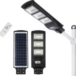 Lampadaire Solaire avec Panneau et Installation Proche - Éclairage Extérieur Écologique